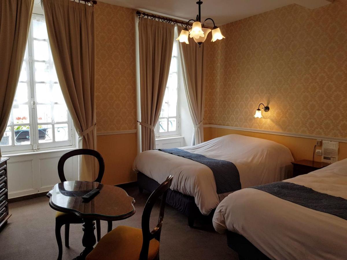 Logis Le Grand Hotel Du Louvre Valognes Esterno foto
